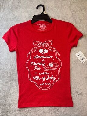 Women’s Social Edition Red Graphic Tee Size: XXS(00) Cherry Pie American USA Tee